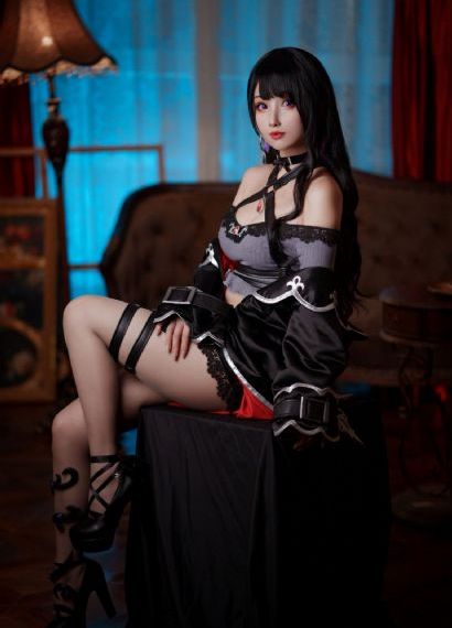 楼上的上瘾女士_1080电影完整版